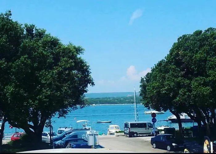 Triglav Studio 2 شقة بونات